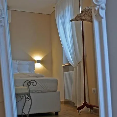 Wunderschoenes In Mit Privatem Parkplatz Und Neben Dem Holiday home Limone sul Garda