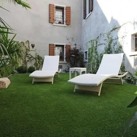 Wunderschoenes In Mit Privatem Parkplatz Und Neben Dem Holiday home Limone sul Garda